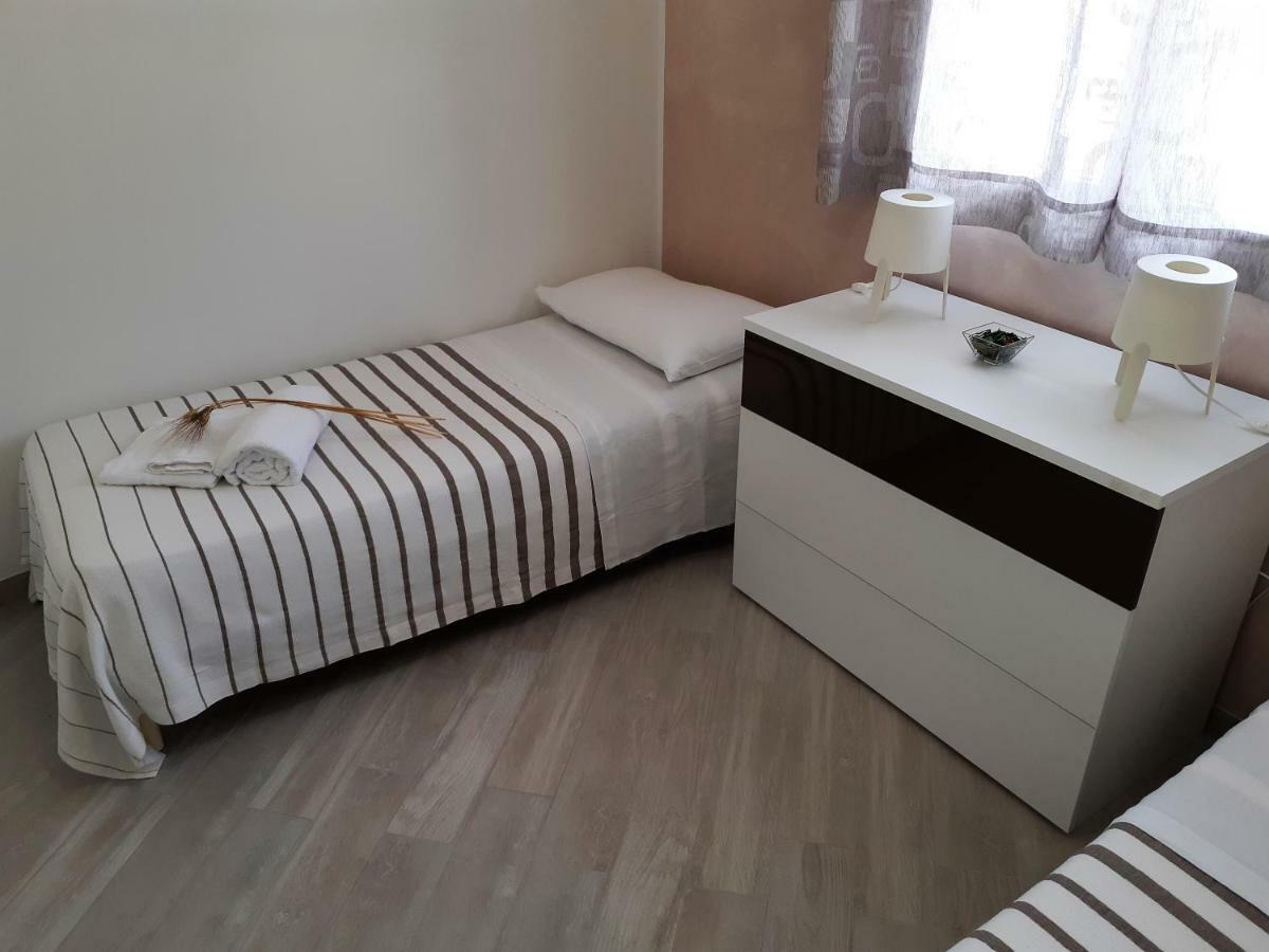 Home33 Avola Ngoại thất bức ảnh